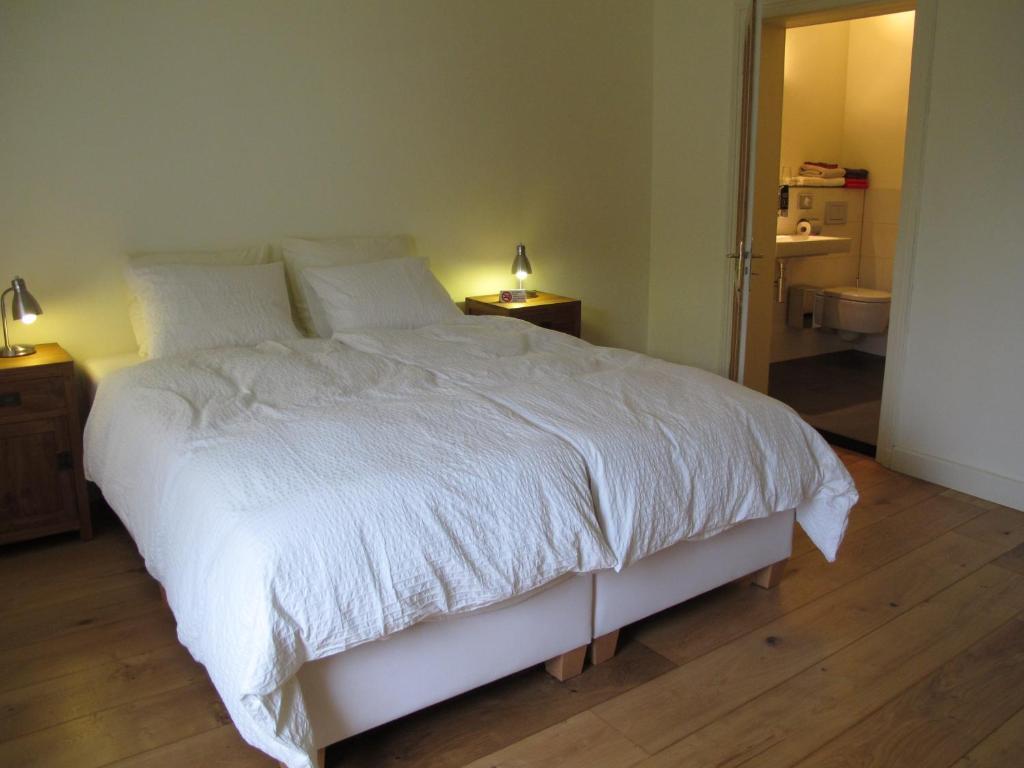 Bed And Breakfast Allure Vaals Room photo